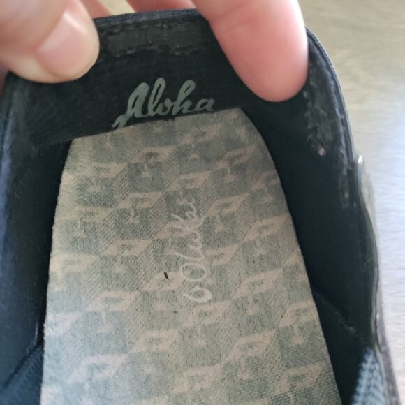 OluKai‎ Ki'hele Slip On Sneaker - Black  Woman's Size 8 - Picture 8 of 10